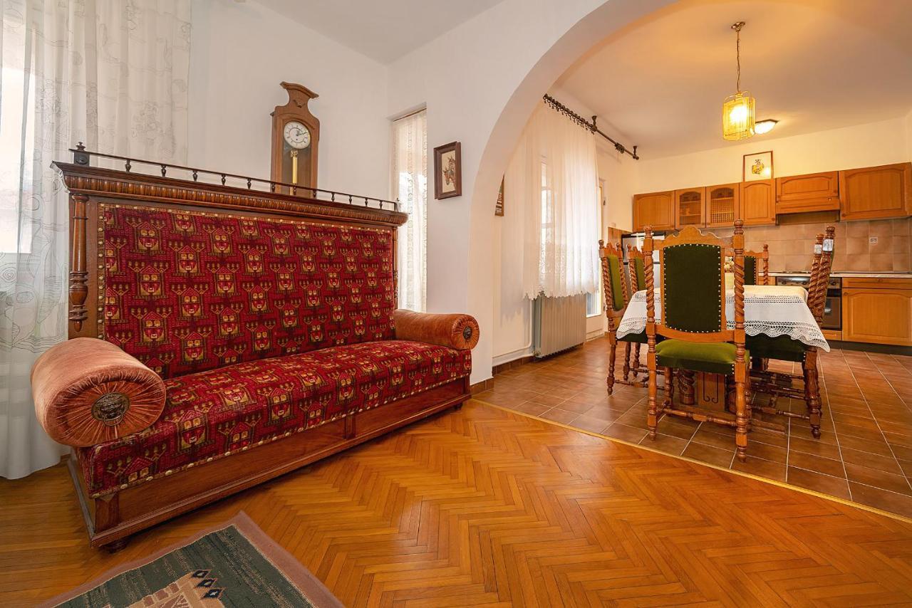 Ana Juranic Apartment Jurandvor