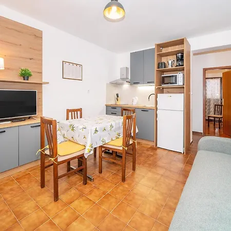 Apartmani Ana Juranic Jurandvor Exterior foto